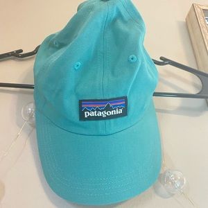 Teal Patagonia hat